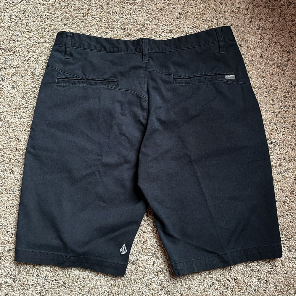 Volcom Shorts - Picture 2 of 7